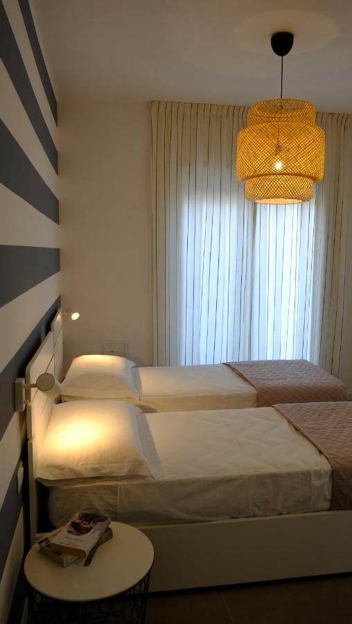 Hotel Quarantacinque Ospitalita Cagliari Esterno foto