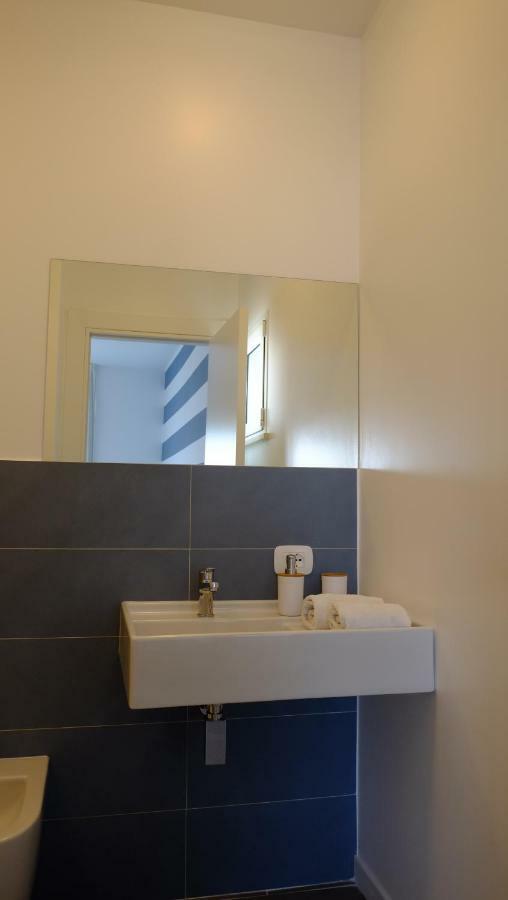 Hotel Quarantacinque Ospitalita Cagliari Esterno foto