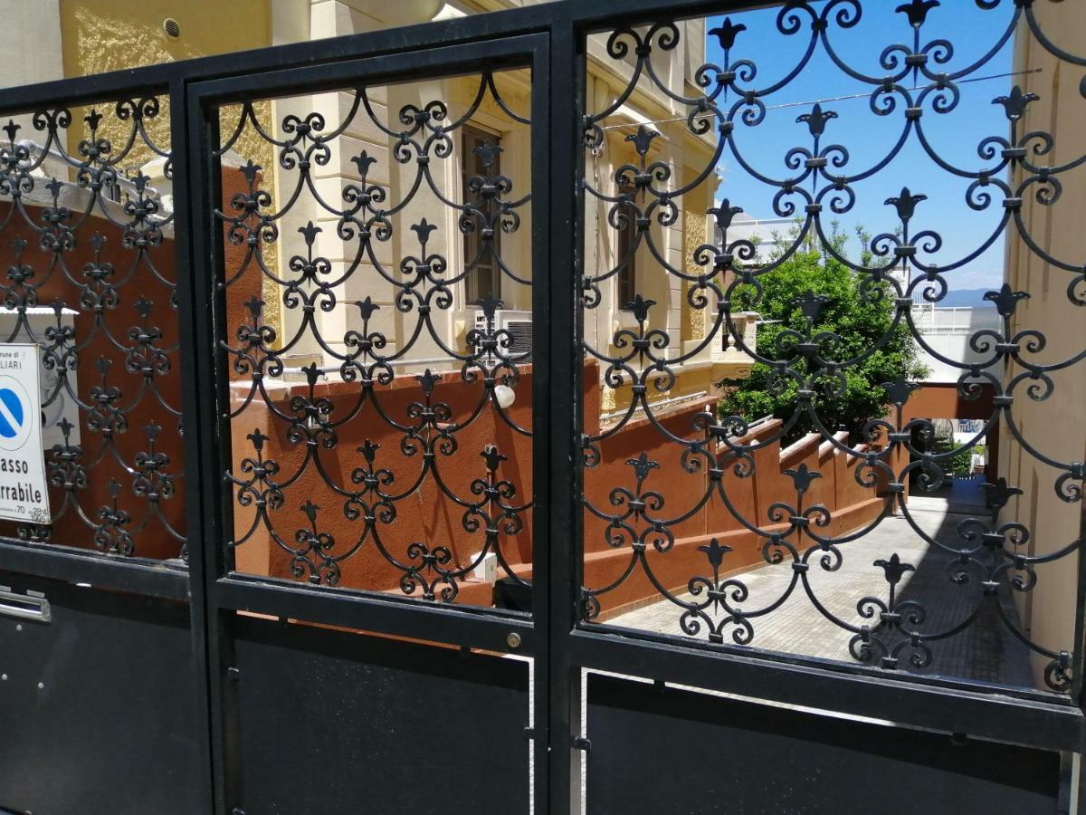 Hotel Quarantacinque Ospitalita Cagliari Esterno foto