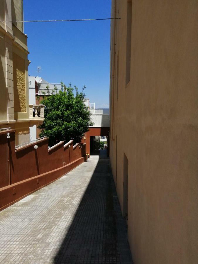 Hotel Quarantacinque Ospitalita Cagliari Esterno foto
