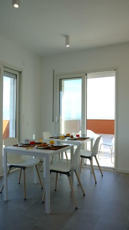 Hotel Quarantacinque Ospitalita Cagliari Esterno foto